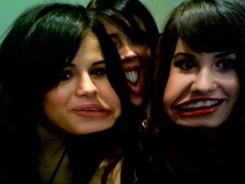 cheek malfunction 146 - Demilush - Therealdemilovato Youtube Channel Screencaptures - Cheek malfunction