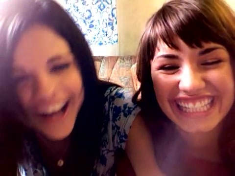 demi and selena BLOOPER!!! 056