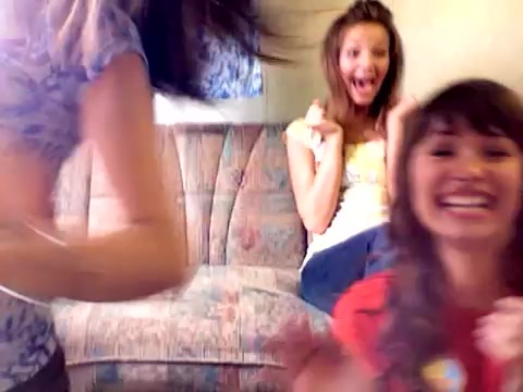 demi and selena BLOOPER!!! 104