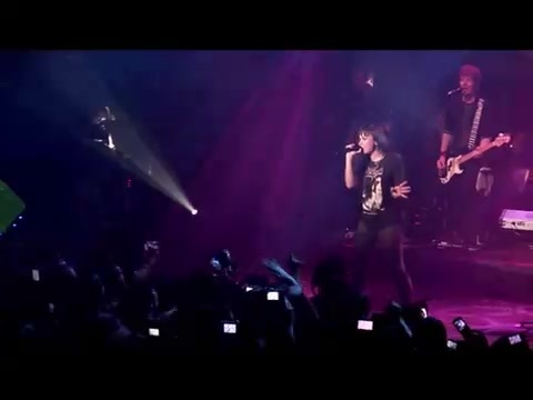 Demi Lovato - Get Back Live at the Gramercy Theatre 1797