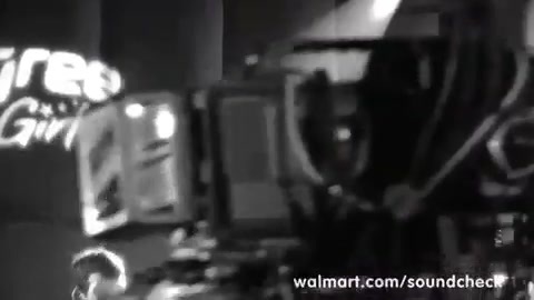 Demi Lovato - Remember December - Walmart Souncheck 1344