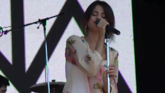 Live like there's no tomorrow - Selena Gomez Soundcheck in Argentina HD 033