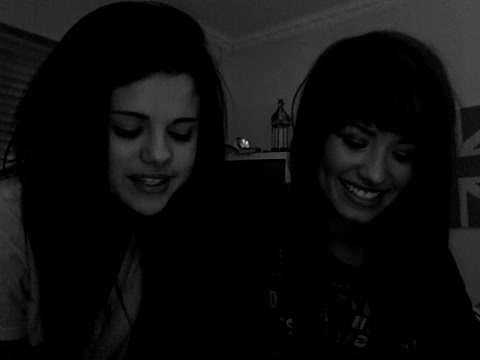 demi Lovato and Selena Gomez shout outs!! 728