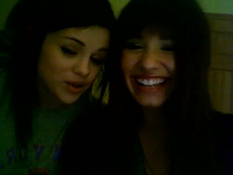 Demi Lovato and Selena Gomez vlog #1 207 - Demilush and Selena Gomez vlog Part oo1