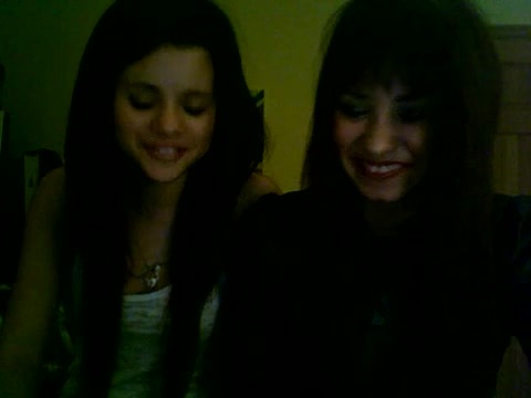 Demi Lovato and Selena Gomez vlog 1702