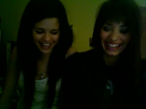 Demi Lovato and Selena Gomez vlog 1732