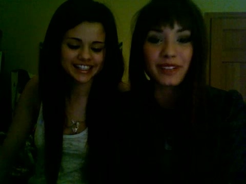 Demi Lovato and Selena Gomez vlog 1907