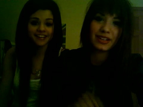 Demi Lovato and Selena Gomez vlog 1425