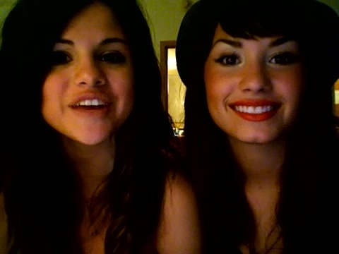 demi lovato and selena gomez with SPECIAL GUEST!!! 771