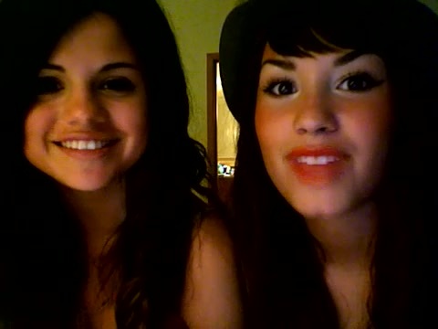 demi lovato and selena gomez with SPECIAL GUEST!!! 789 - Demilush and selena gomez with Special Guest Part oo2