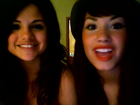 demi lovato and selena gomez with SPECIAL GUEST!!! 790