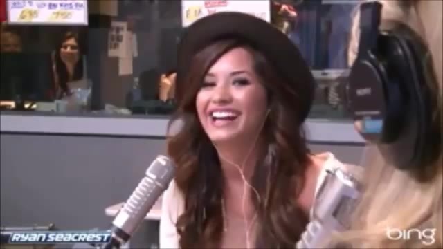 Demi Lovato\'s Interview with Ryan Seacrest -Skyscraper premier [Full] 0562