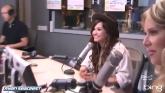 Demi Lovato\'s Interview with Ryan Seacrest -Skyscraper premier [Full] 1107 - Demilu Interview with Ryan Seacrest -Skyscraper premier Part oo2