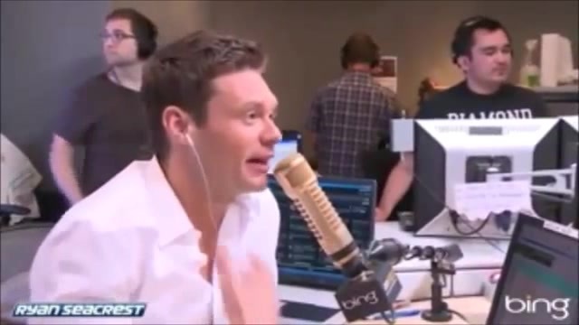 Demi Lovato\'s Interview with Ryan Seacrest -Skyscraper premier [Full] 0722 - Demilu Interview with Ryan Seacrest -Skyscraper premier Part oo1