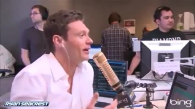 Demi Lovato\'s Interview with Ryan Seacrest -Skyscraper premier [Full] 0725 - Demilu Interview with Ryan Seacrest -Skyscraper premier Part oo1