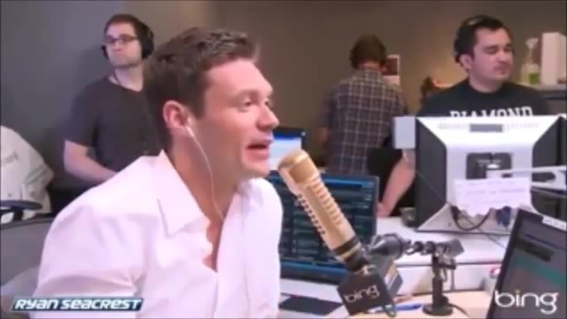 Demi Lovato\'s Interview with Ryan Seacrest -Skyscraper premier [Full] 0729 - Demilu Interview with Ryan Seacrest -Skyscraper premier Part oo1