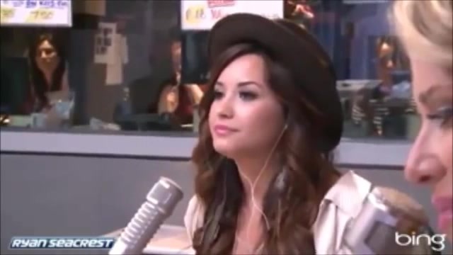 Demi Lovato\'s Interview with Ryan Seacrest -Skyscraper premier [Full] 0744 - Demilu Interview with Ryan Seacrest -Skyscraper premier Part oo1