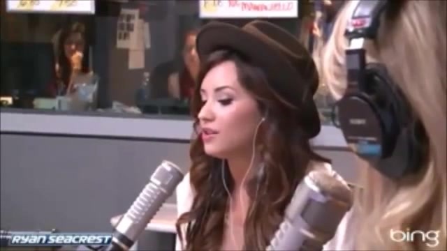 Demi Lovato\'s Interview with Ryan Seacrest -Skyscraper premier [Full] 1174