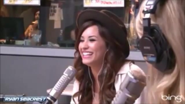 Demi Lovato\'s Interview with Ryan Seacrest -Skyscraper premier [Full] 1210 - Demilu Interview with Ryan Seacrest -Skyscraper premier Part oo2