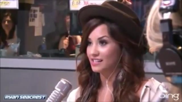 Demi Lovato\'s Interview with Ryan Seacrest -Skyscraper premier [Full] 0869