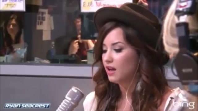 Demi Lovato\'s Interview with Ryan Seacrest -Skyscraper premier [Full] 0908