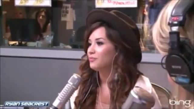 Demi Lovato\'s Interview with Ryan Seacrest -Skyscraper premier [Full] 1437