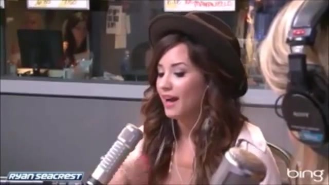 Demi Lovato\'s Interview with Ryan Seacrest -Skyscraper premier [Full] 1441 - Demilu Interview with Ryan Seacrest -Skyscraper premier Part oo2