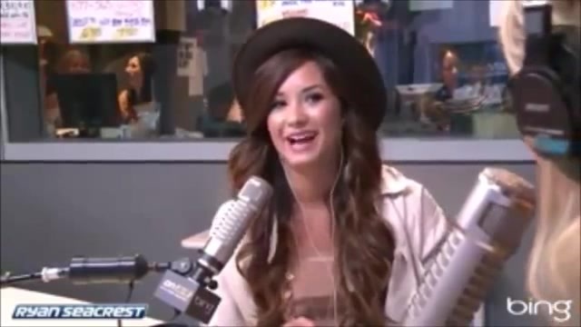 Demi Lovato\'s Interview with Ryan Seacrest -Skyscraper premier [Full] 2375 - Demilu Interview with Ryan Seacrest -Skyscraper premier Part oo4