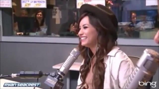 Demi Lovato\'s Interview with Ryan Seacrest -Skyscraper premier [Full] 2440 - Demilu Interview with Ryan Seacrest -Skyscraper premier Part oo4