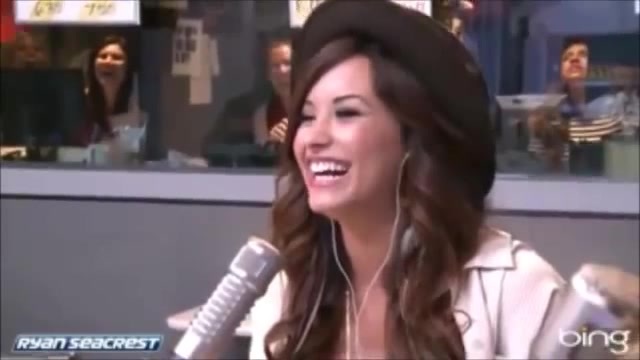 Demi Lovato\'s Interview with Ryan Seacrest -Skyscraper premier [Full] 2460 - Demilu Interview with Ryan Seacrest -Skyscraper premier Part oo4