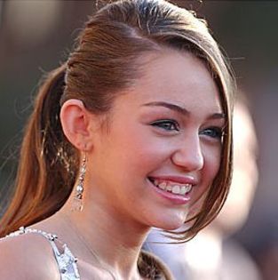 Care-este-id-ul-lui-Miley-Cyrus-Hannah-Montana - bibi