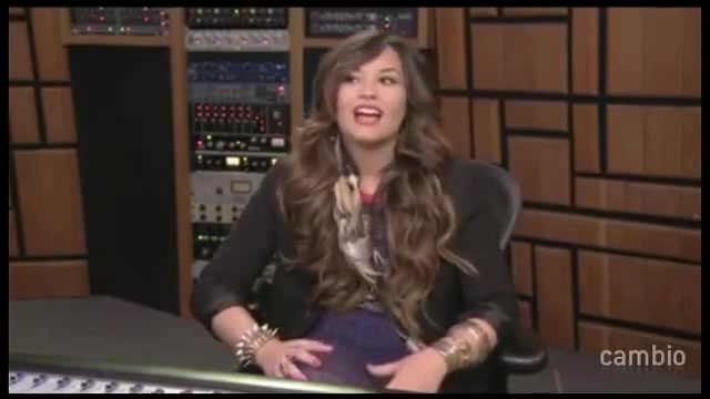 Live Chat w_ Demi Lovato 21 July 2011 Part 1 0548