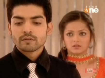 Geet-18thJune-Part-1_00010 (25) - GEET - Hui Sabse Parayi - Caps I