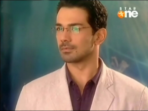 geet21stjune2010watchonnn (41) - GEET - Hui Sabse Parayi - Caps I