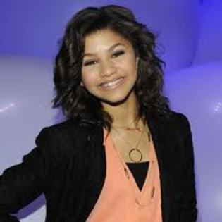 images (54) - Zendaya Coleman