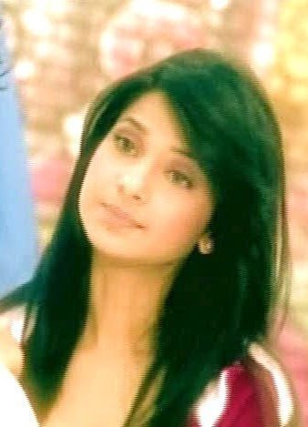 15727_105180226177426_100000563478820_137091_2840817_n - Jennifer Winget 2