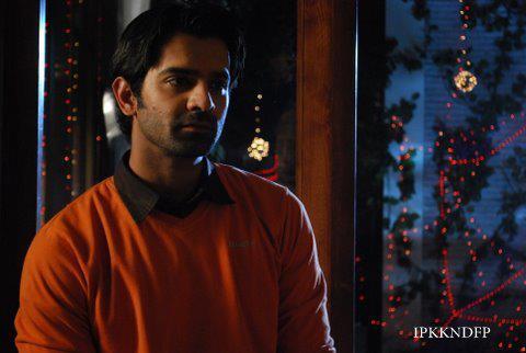 1 (31) - Iss Pyaar Ko Kya Naam Doon - Picture Gallery