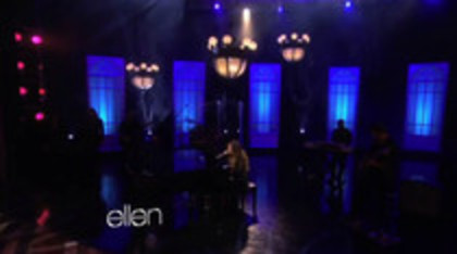 Demi Lovato Performs Skyscraper on the Ellen Show (59)