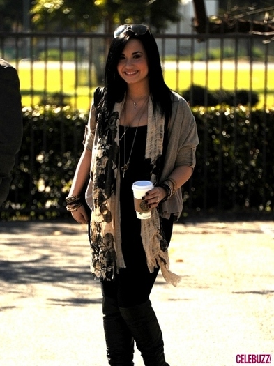 demi-lovato-post-rehab-january--large-msg-129636279489 - disney2012