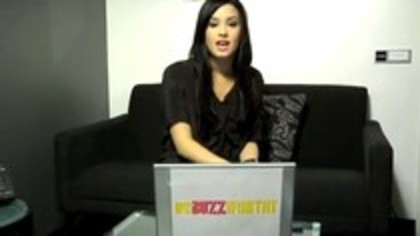 Demi Lovato - Questions and Answers - Buzzworthy (50) - Demilush - Demi Lovato - Questions and Answers - Buzzworthy