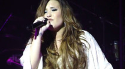 Demi Lovato - Lightweight Live - A Special Night With Demi Lovato (1545) - Demilush - Lightweight Live - A Special Night With Demi Lovato Part oo4