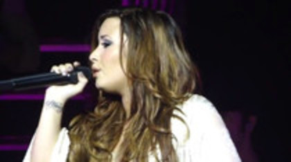 Demi Lovato - Lightweight Live - A Special Night With Demi Lovato (1562)