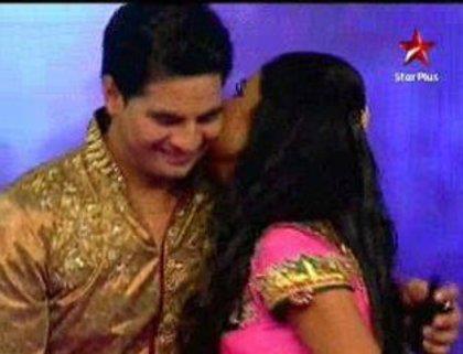 Naksh in Love [490]