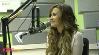 Demi Lovato In-Studio - Z100 New York (1010)