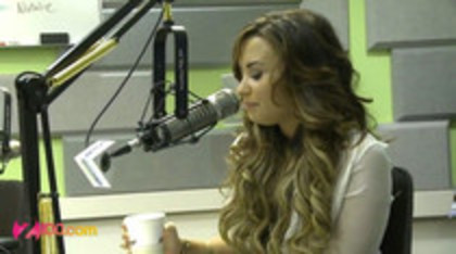 Demi Lovato In-Studio - Z100 New York (990)