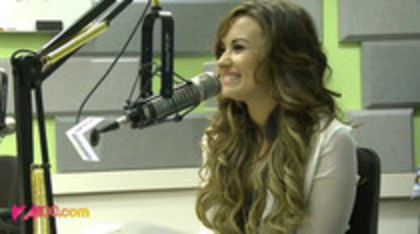 Demi Lovato In-Studio - Z100 New York (1016)