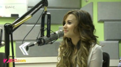 Demi Lovato In-Studio - Z100 New York (1002)