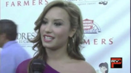 Demi Lovato at Padres Contra El Cancer Event (1005) - Demilush at Padres Contra El Cancer Event Interview Part oo3