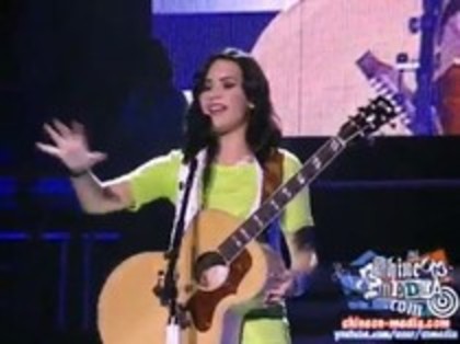 Demi Lovato - Catch Me Live (28) - Demilush - Catch Me Live Part oo1