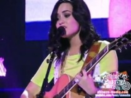 Demi Lovato - Catch Me Live (977) - Demilush - Catch Me Live Part oo3